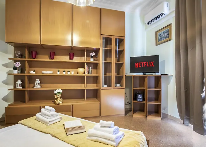 Apartment Artstay Ac Near Metro, Fiumicino Airport *