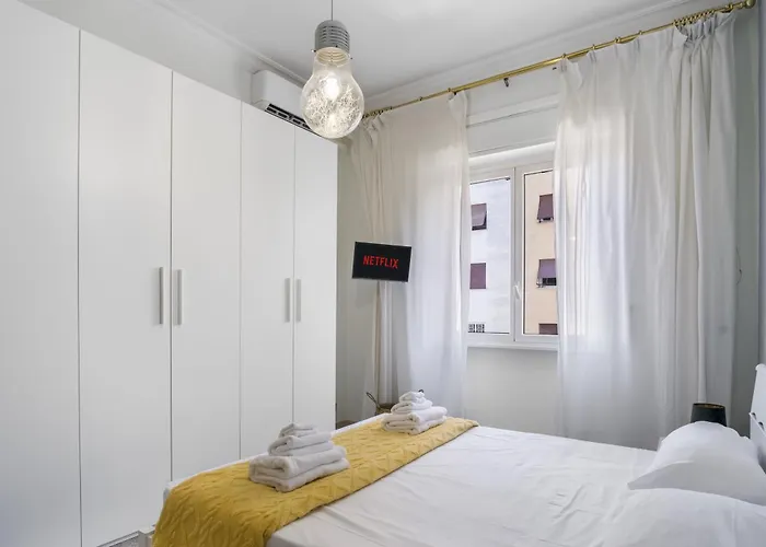 Artstay Ac Near Metro, Fiumicino Airport * Roma